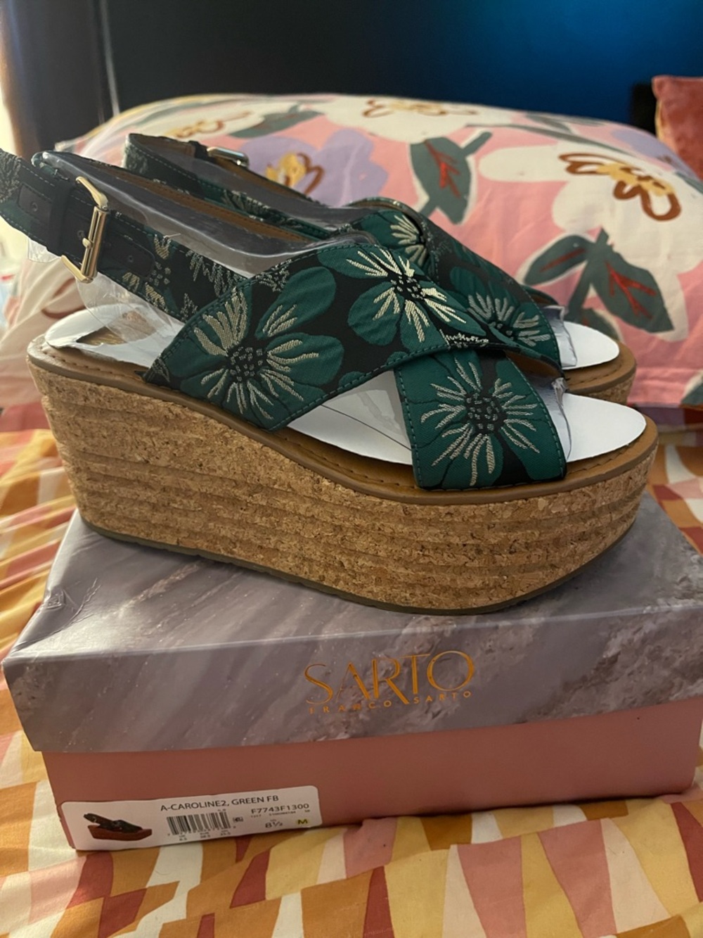 New Sarto by Franco Sarto Green Floral Cork-Wedge Sandals size 8.5